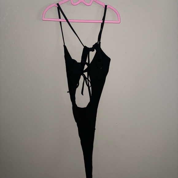 NWOT; Matte Collection, one piece black bathing suit , size small - Picture 4 of 5